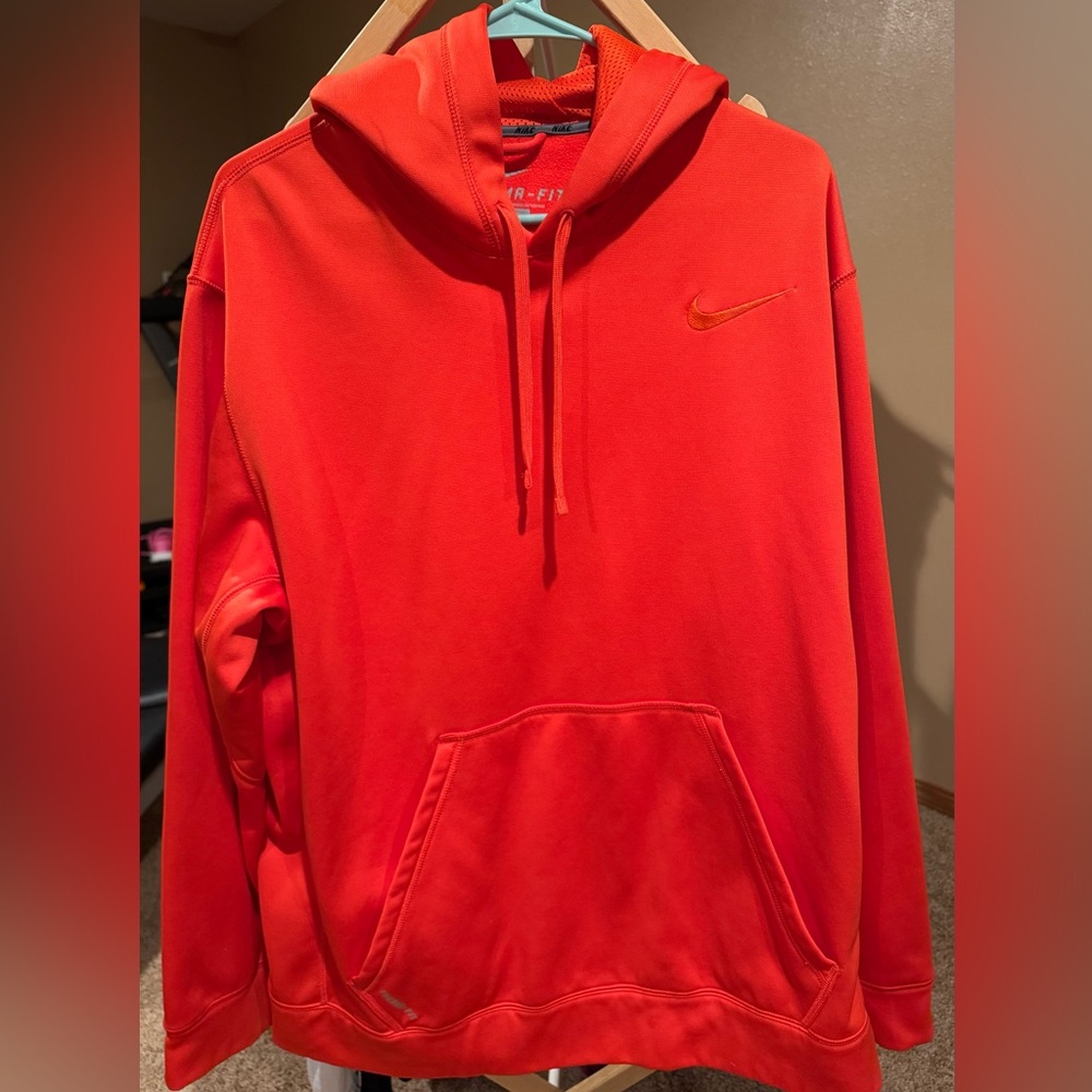 XL therma fit Nike sweatshirt